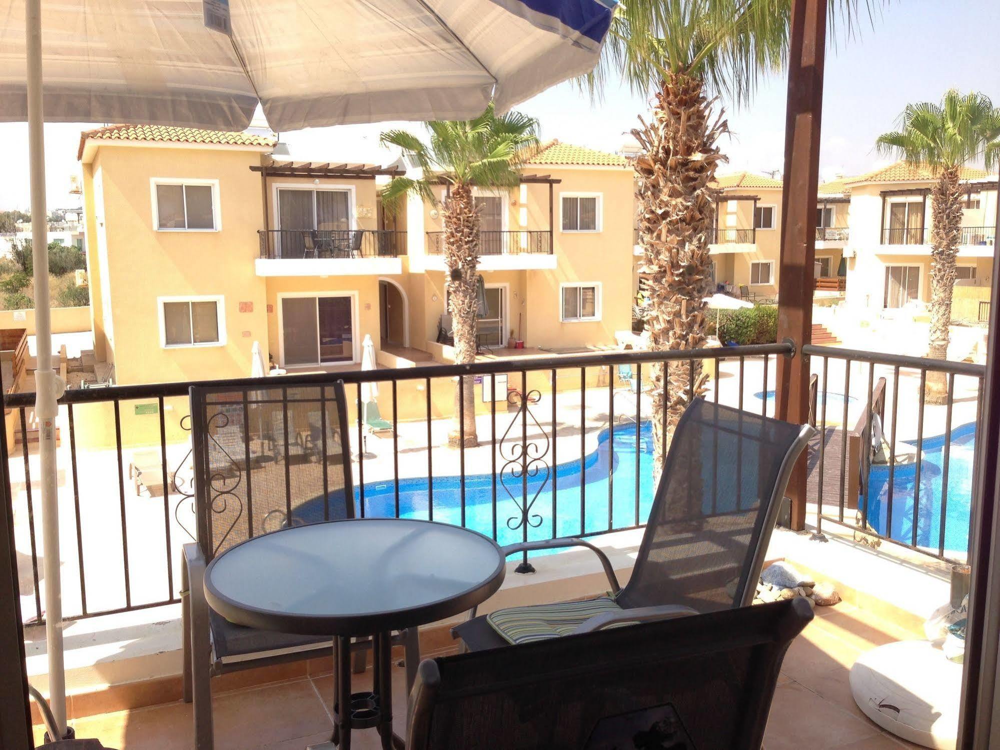 Sirena Sunrise, Apartment 4 Paphos Exteriér fotografie